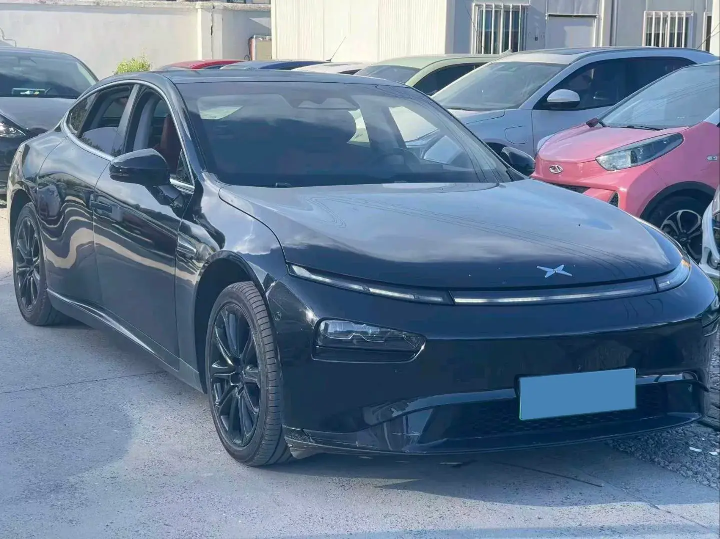 2020 XPENG P7 thumbnail 3