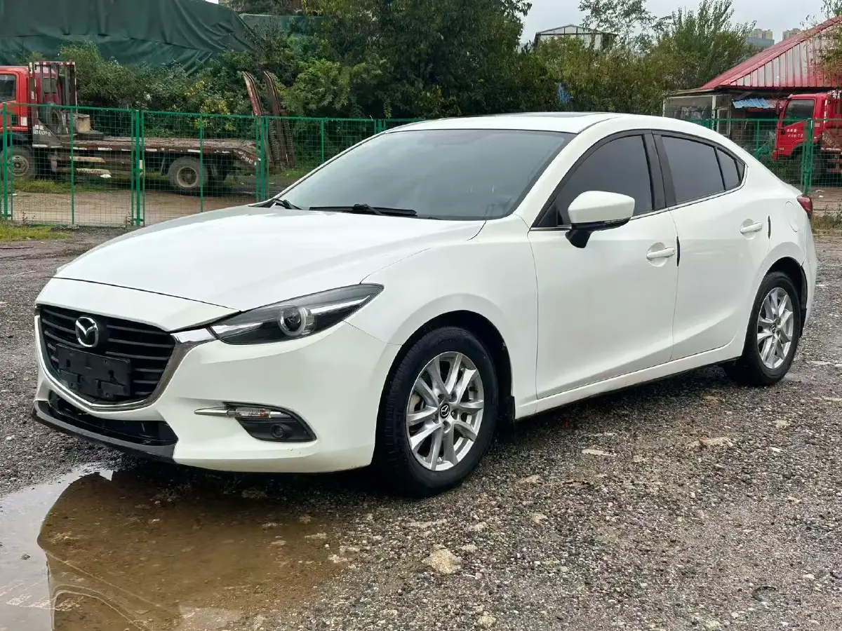 2017 Mazda 3 Axela 1.5L 117HP L4 6MT