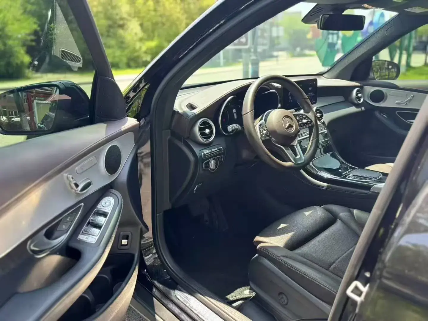 2021 MERCEDES-BENZ GLC thumbnail 4