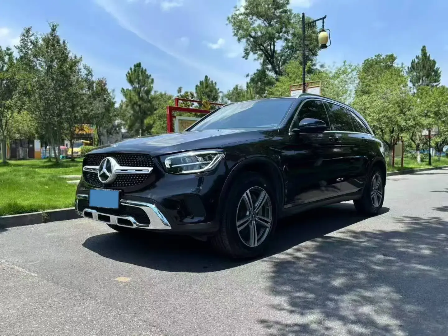 2021 MERCEDES-BENZ GLC view 1