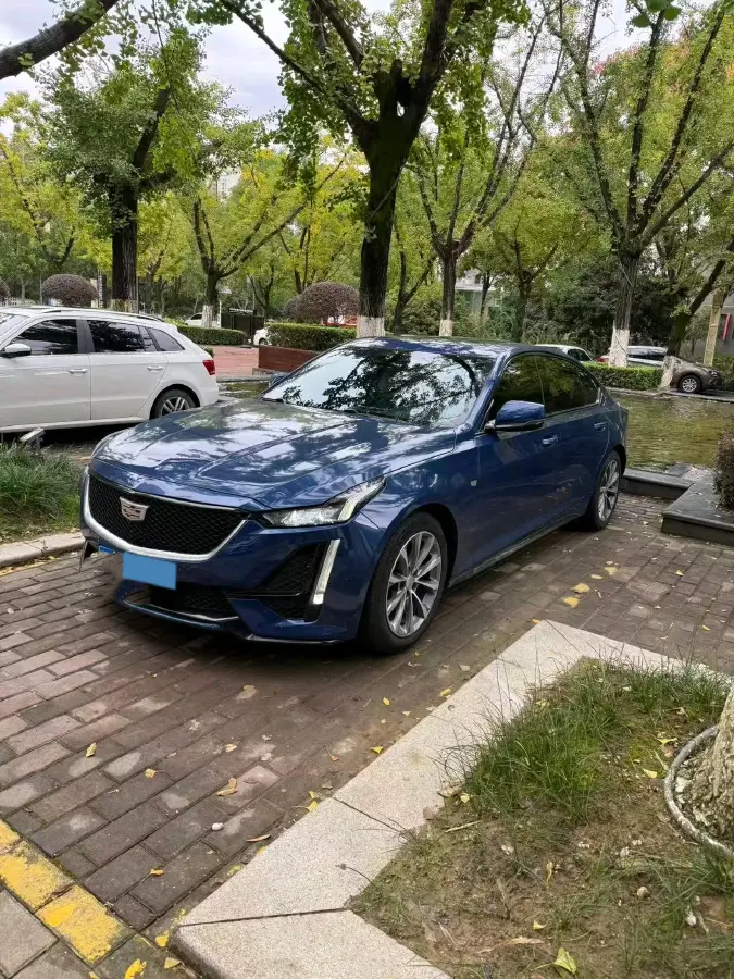 2020 Cadillac CT5 2.0T 237HP L4 10AT
