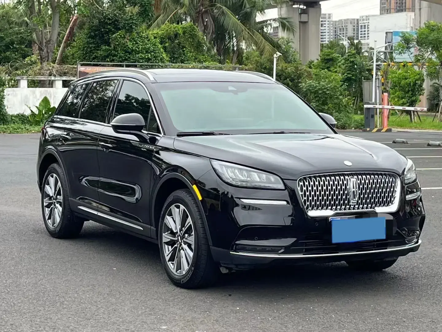 2022 LINCOLN CORSAIR thumbnail 3