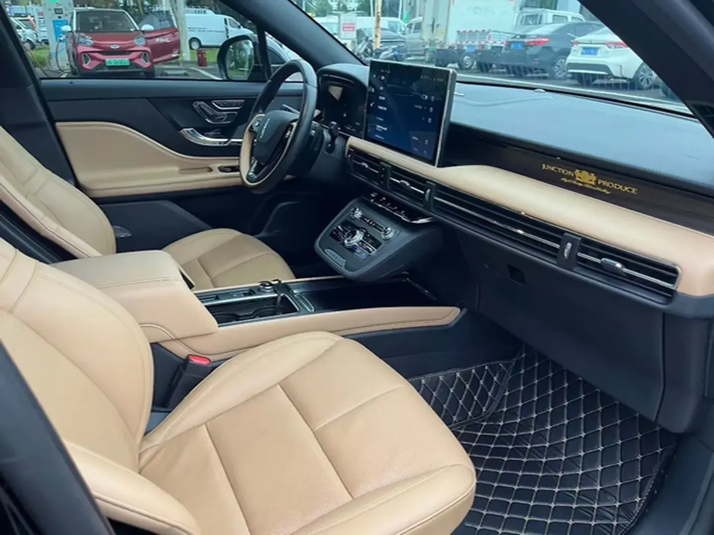 2022 LINCOLN CORSAIR thumbnail 4