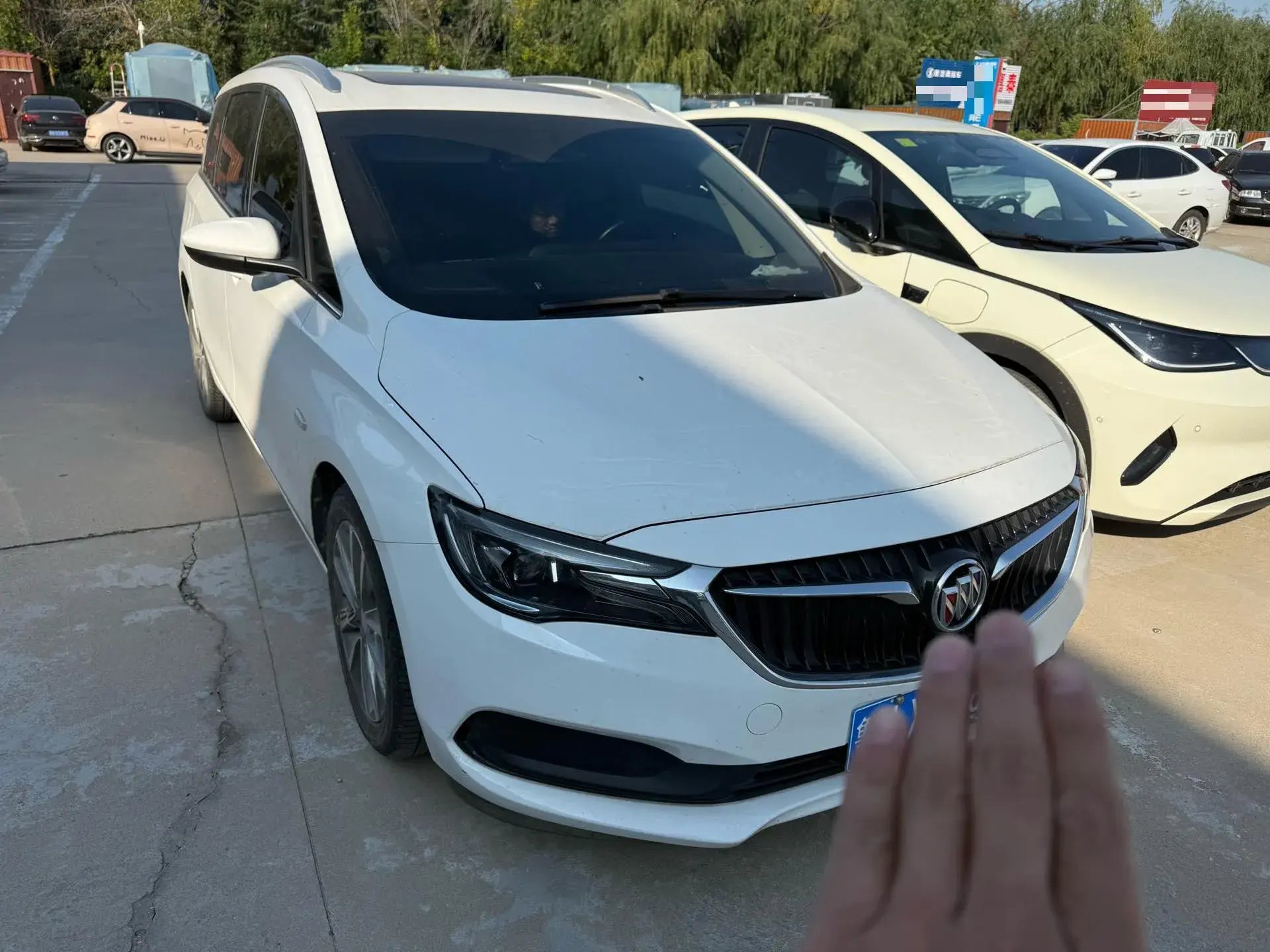 2021 BUICK GL6 thumbnail 2