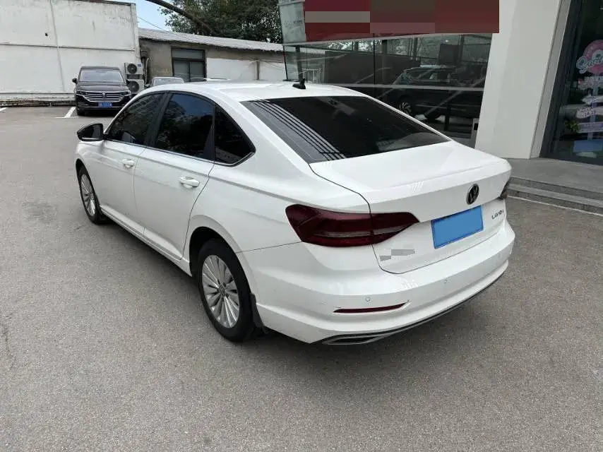 2021 VOLKSWAGEN LAVIDA thumbnail 3