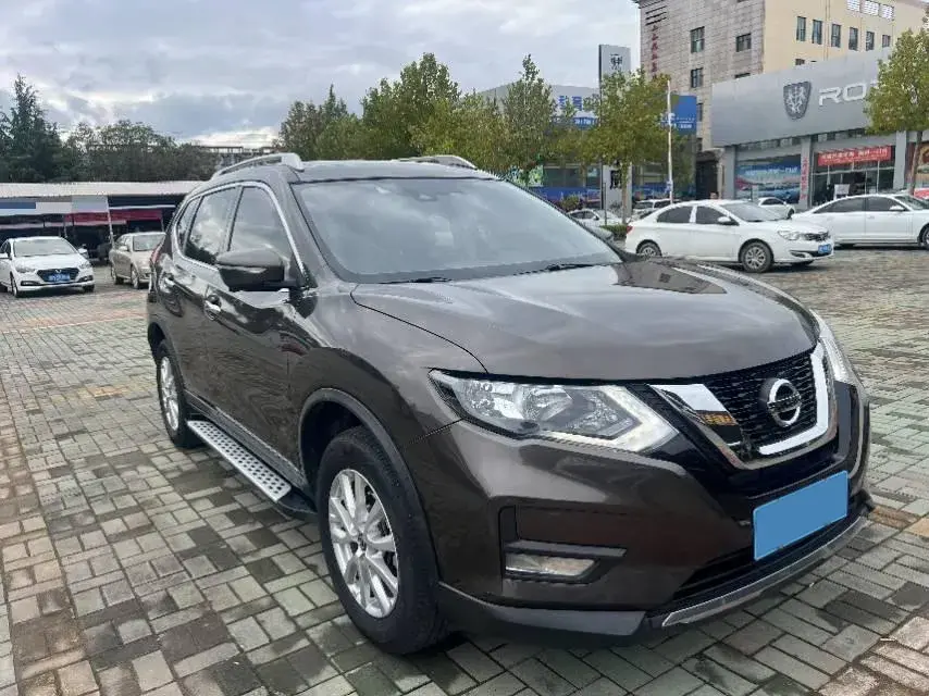 2020 NISSAN X-TRAIL thumbnail 3