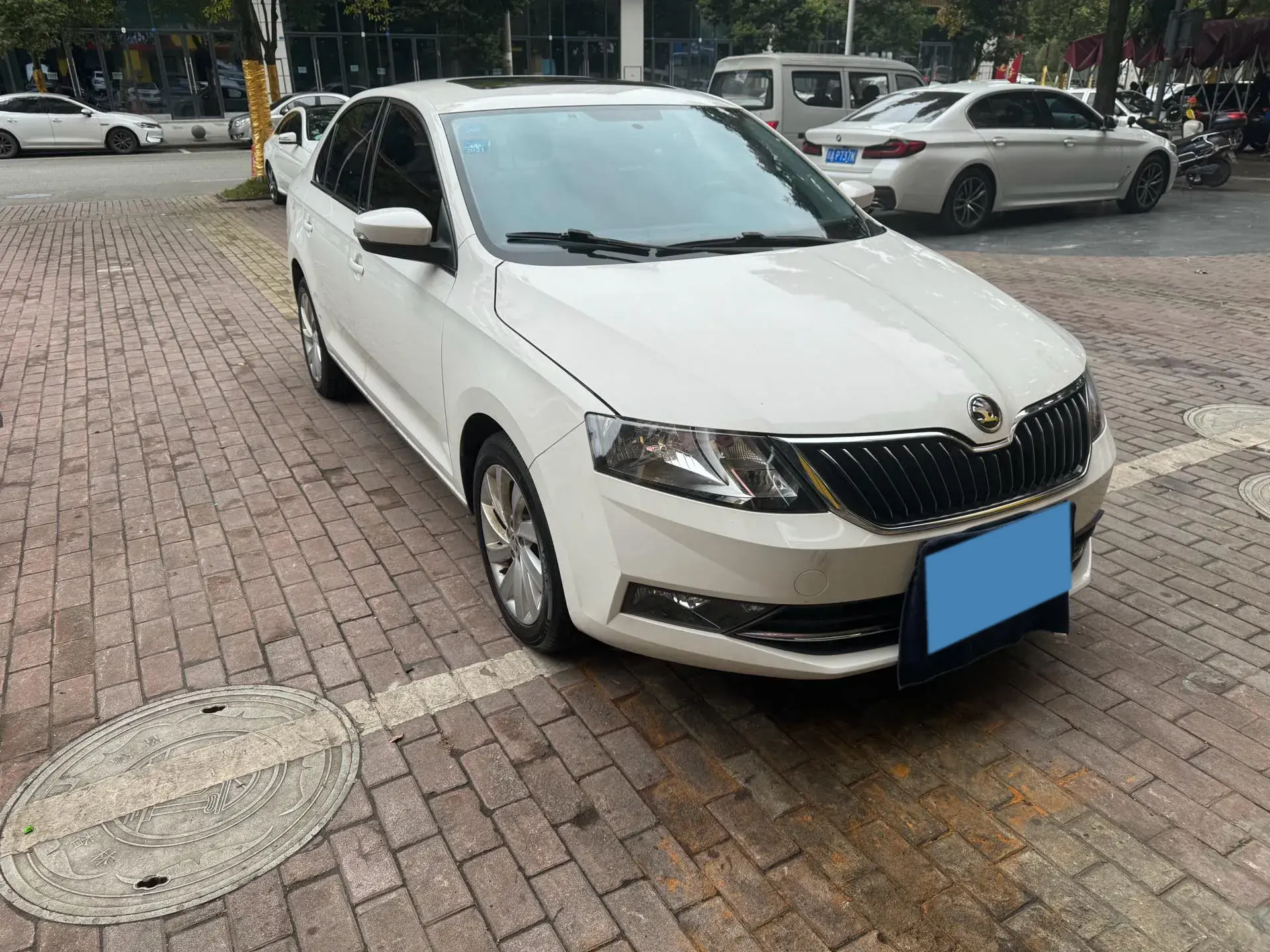 2019 SKODA RAPID thumbnail 2