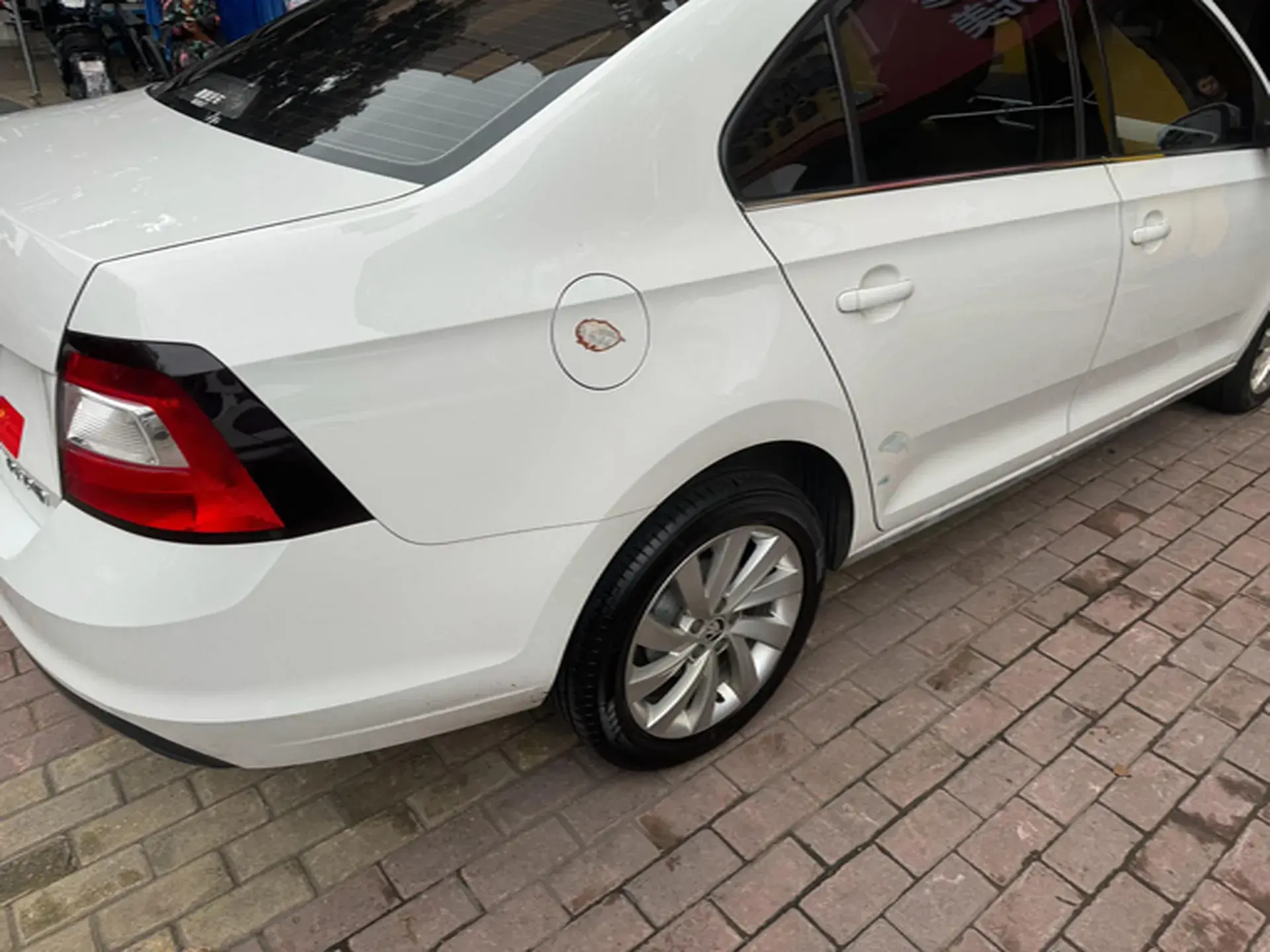 2019 SKODA RAPID thumbnail 4