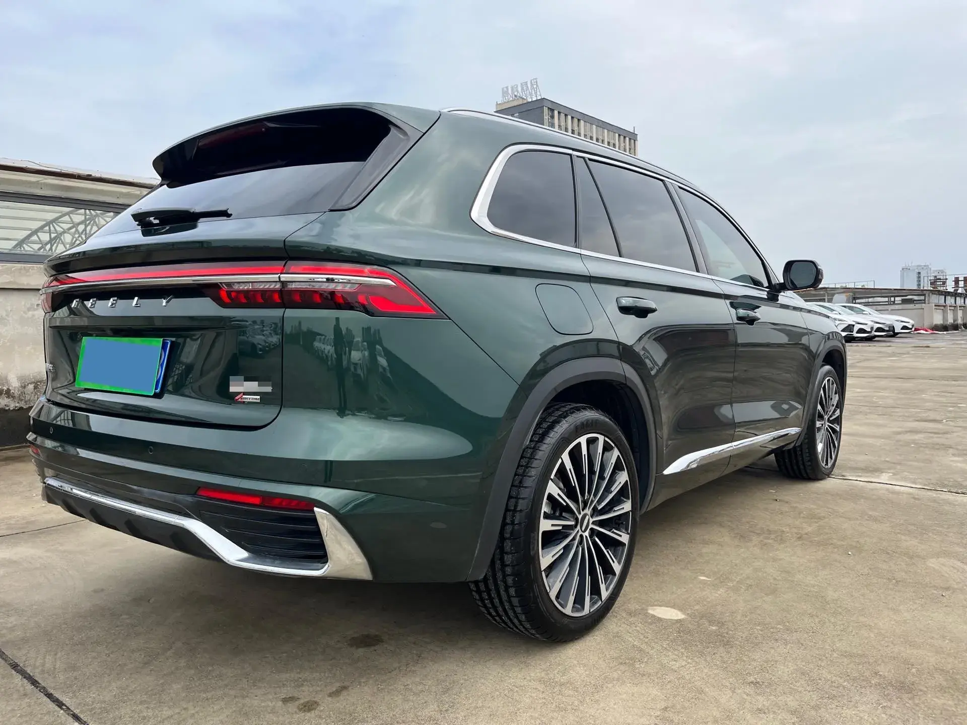 2025 GEELY MONJARO thumbnail 4