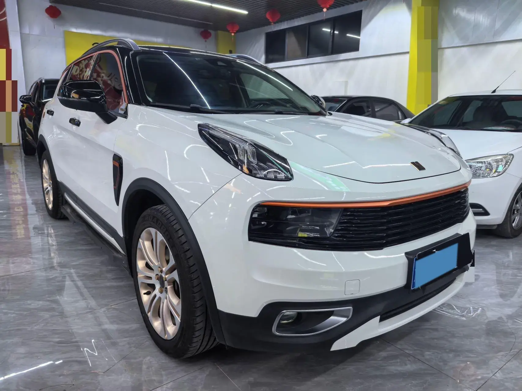 2018 LYNK&CO 01 thumbnail 3