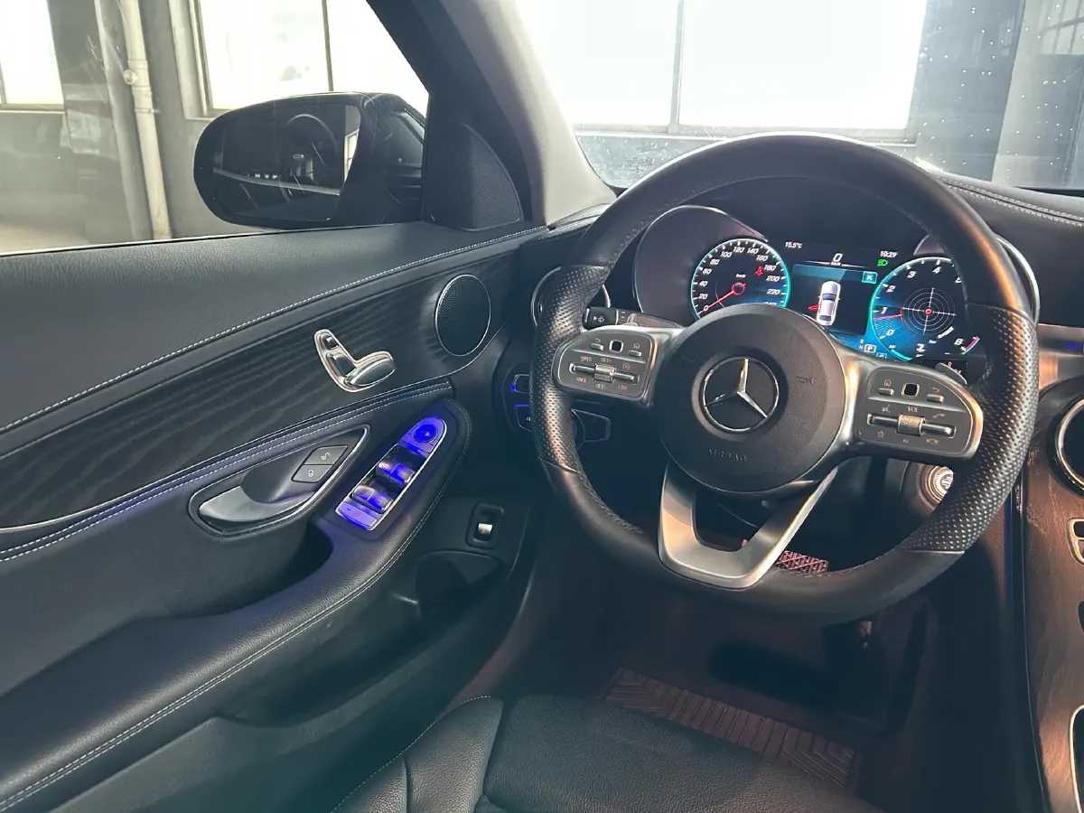 2020 Mercedes-Benz C Class 1.5T 156HP L4 9AT,autocango,china used car exporter,china ev exporter,chinese used car exporter,chinese used ev exporter