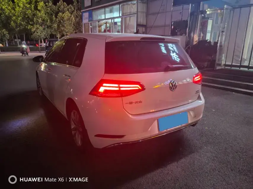 2019 VOLKSWAGEN GOLF thumbnail 2