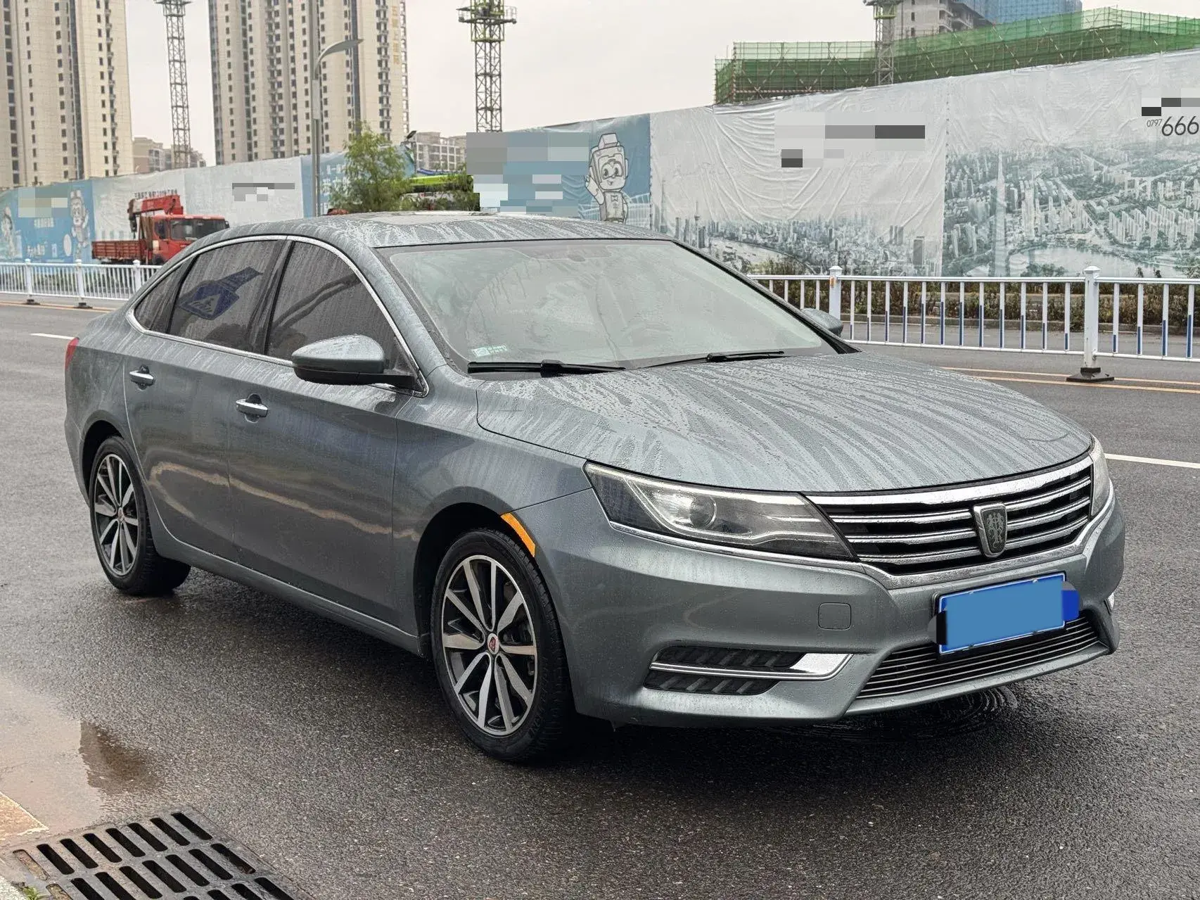 2018 ROEWE I6 thumbnail 3