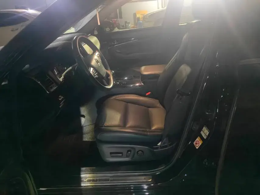 2017 TOYOTA CROWN thumbnail 4