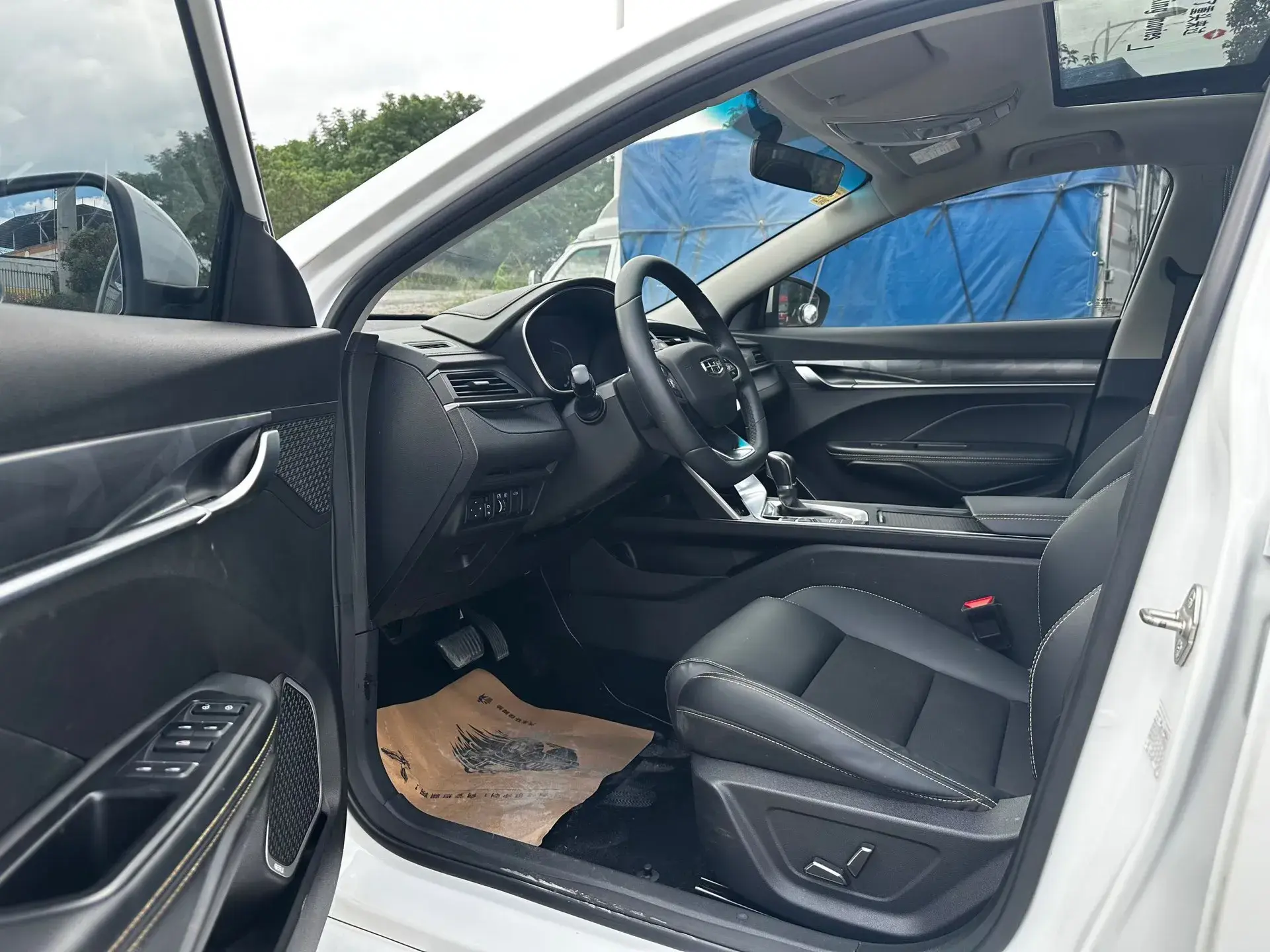 2020 GEELY BINRAY thumbnail 4