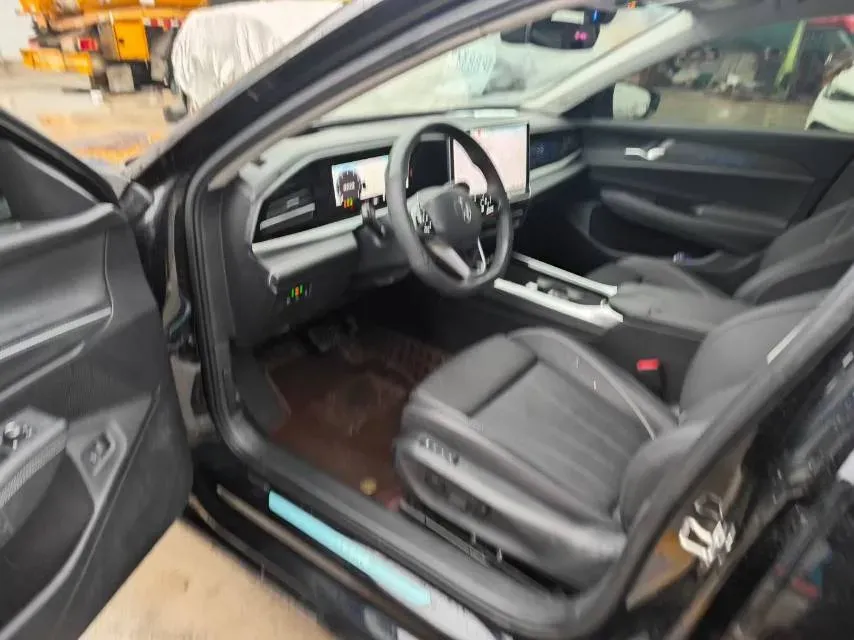 2025 Volkswagen Passat 2.0T 220HP L4 7DCT,autocango,china used car exporter,china ev exporter,chinese used car exporter,chinese used ev exporter