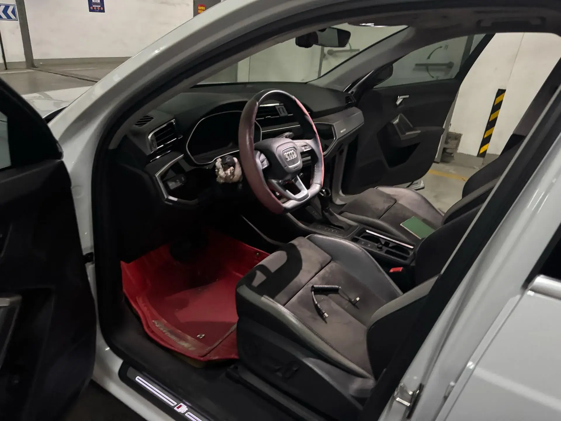 2020 AUDI Q3 thumbnail 3