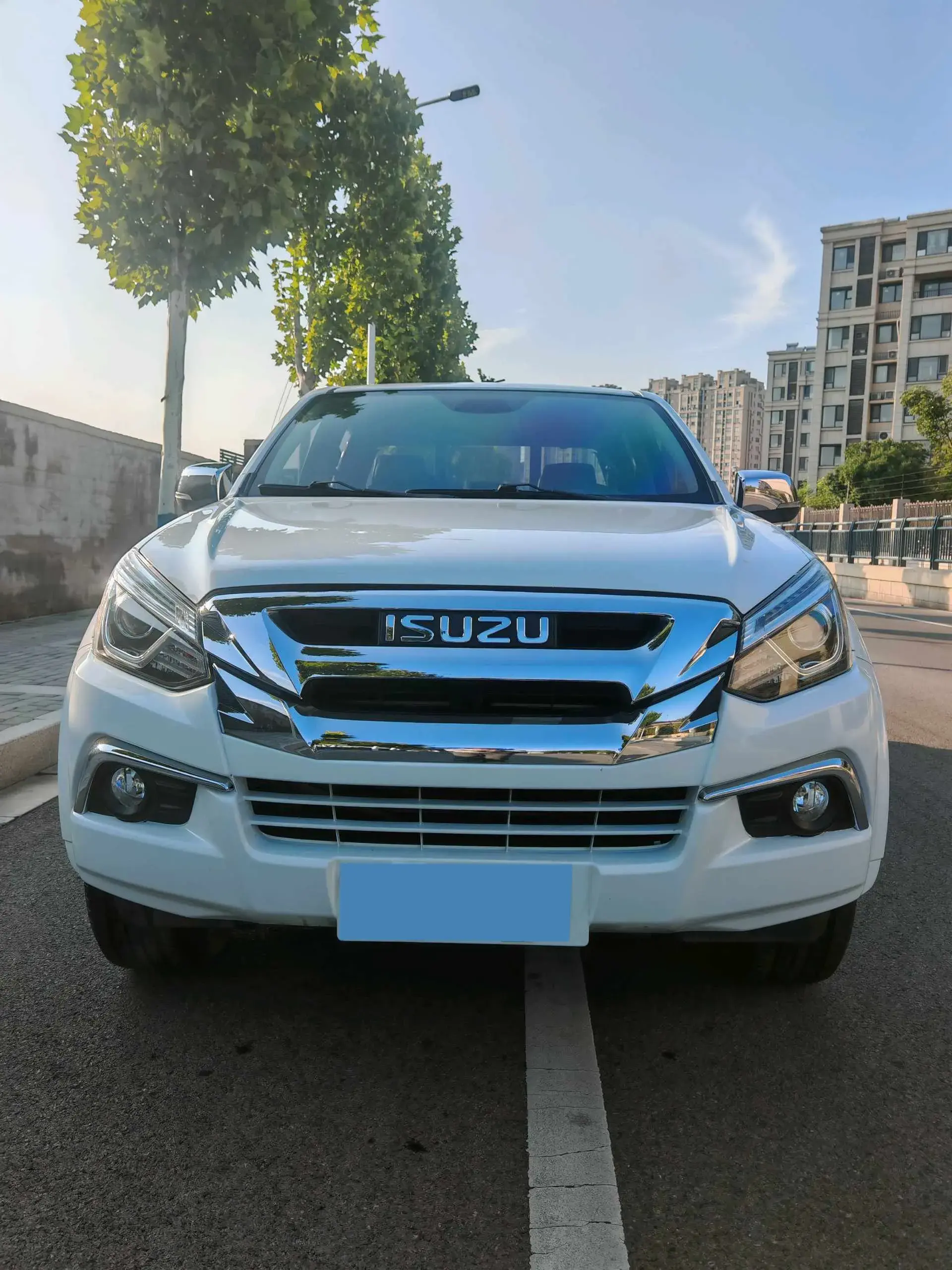 2020 ISUZU D-MAX thumbnail 2