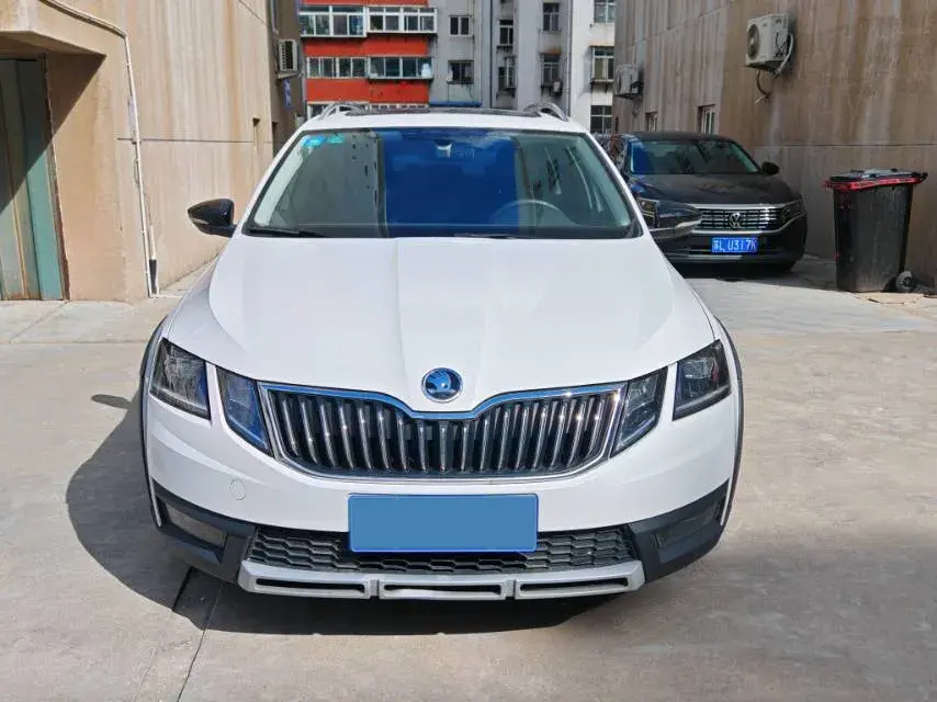 2018 SKODA OCTAVIA thumbnail 3