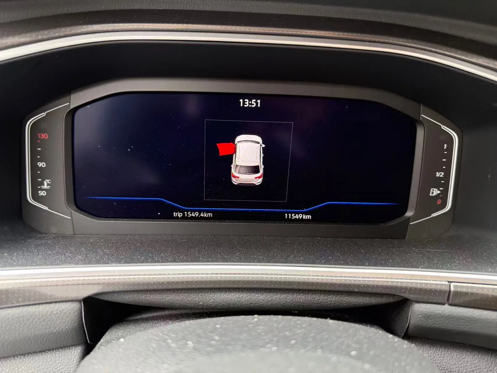 2024 VOLKSWAGEN T-ROC thumbnail 4