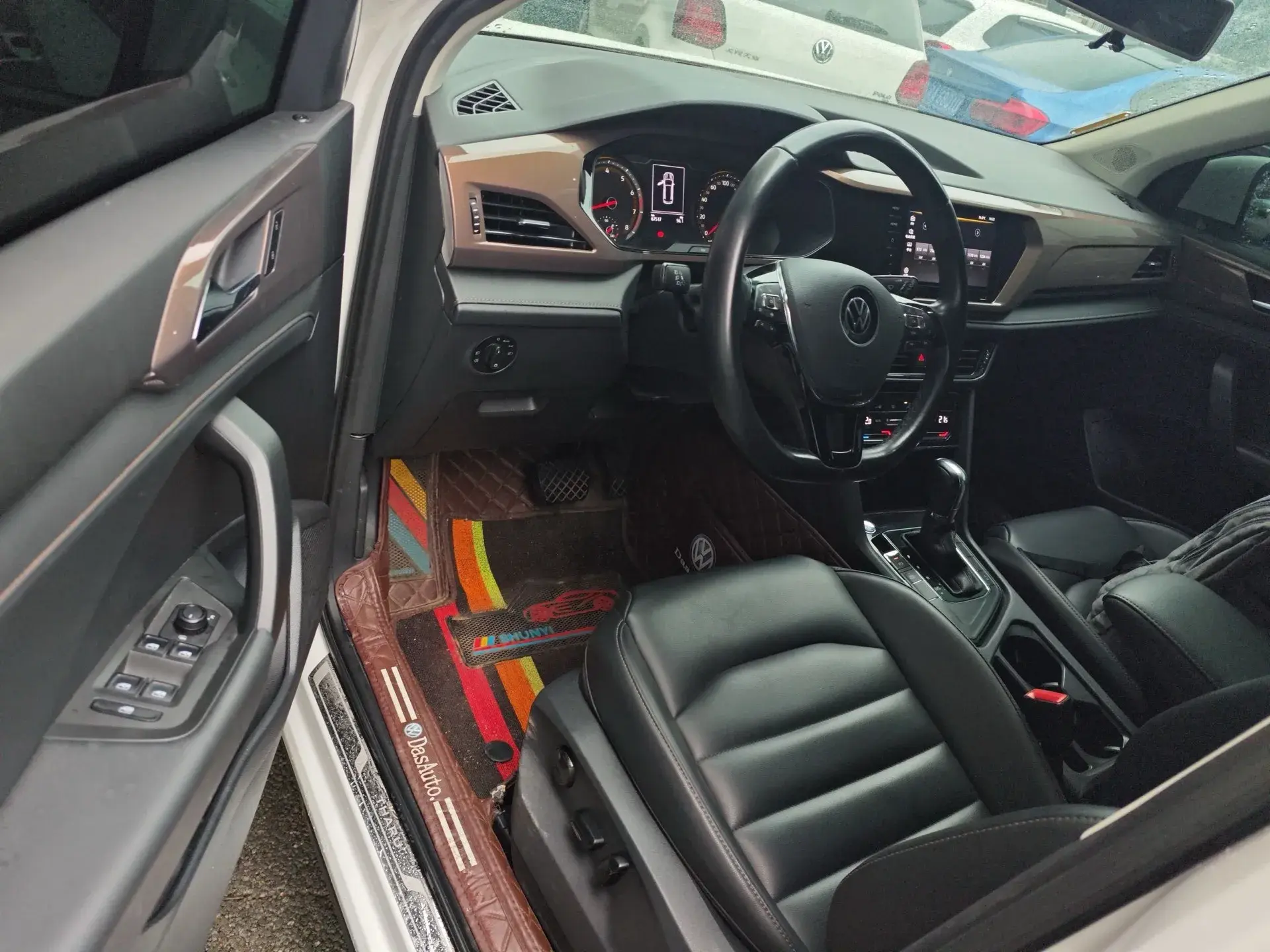 2021 VOLKSWAGEN THARU thumbnail 2