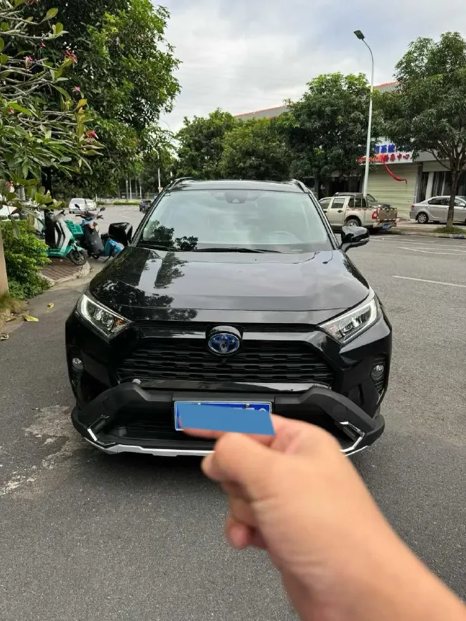 2021 Toyota RAV4 Hybird E+ 2.5L 180HP L4 E-CVT PHEV 15.984KWH,autocango,china used car exporter,china ev exporter,chinese used car exporter,chinese used ev exporter