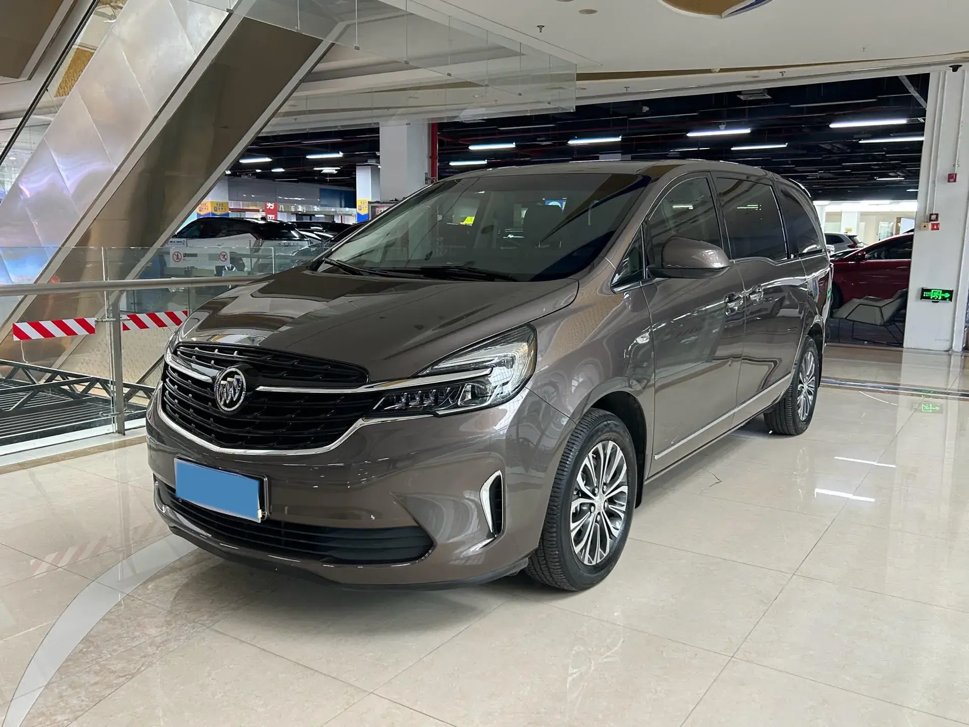 2022 BUICK GL8 view 1