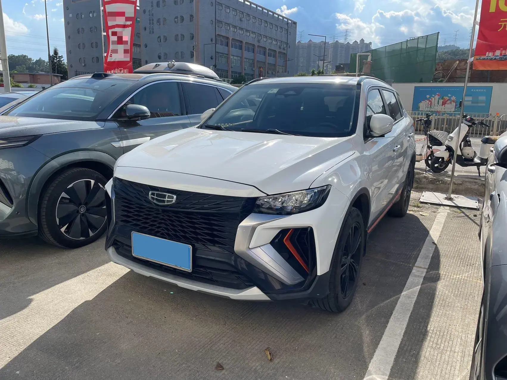 2022 GEELY AZKARRA view 1