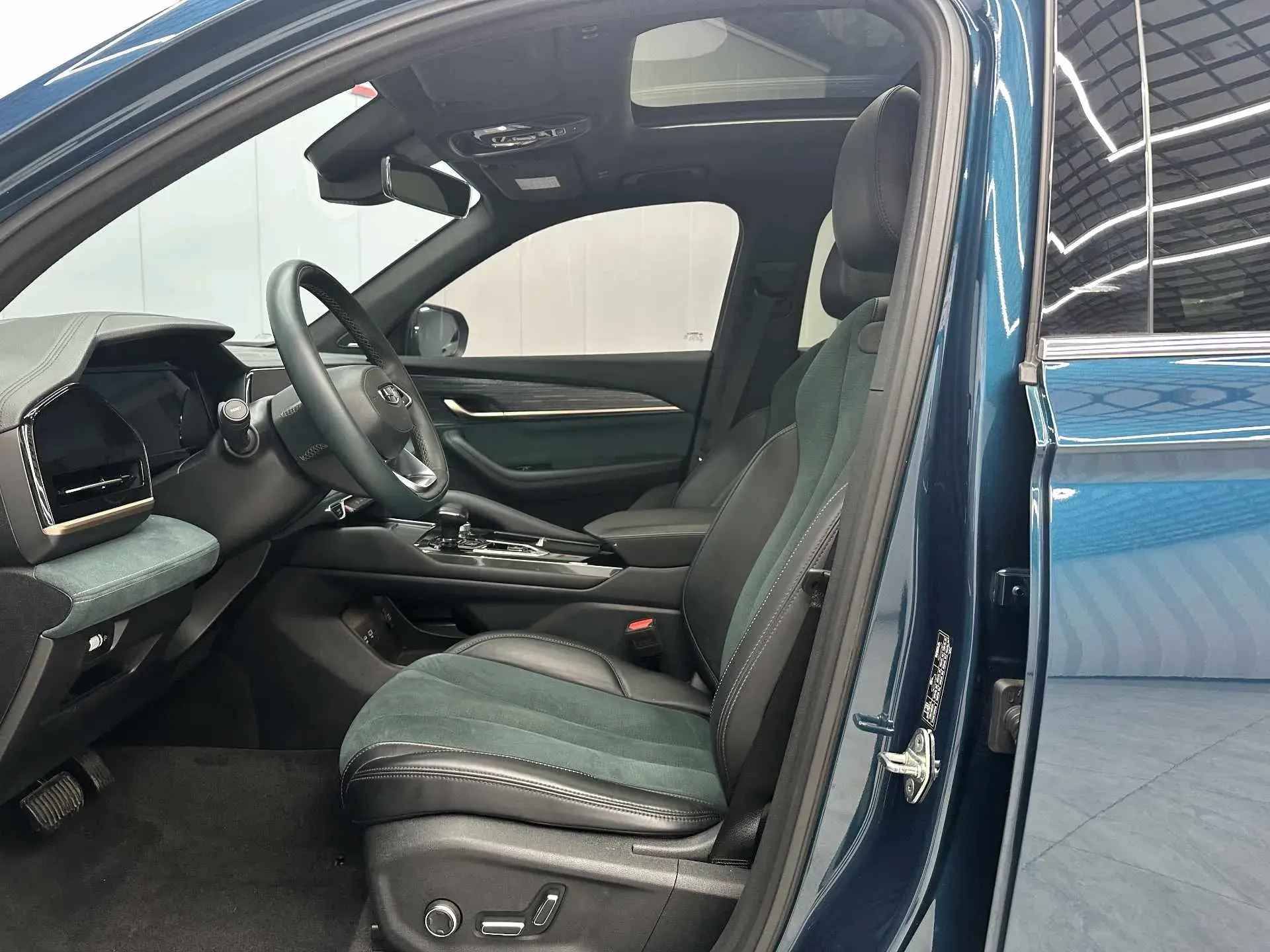 2021 GEELY MONJARO thumbnail 4