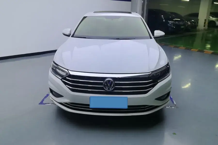 2020 VOLKSWAGEN SAGITAR thumbnail 3