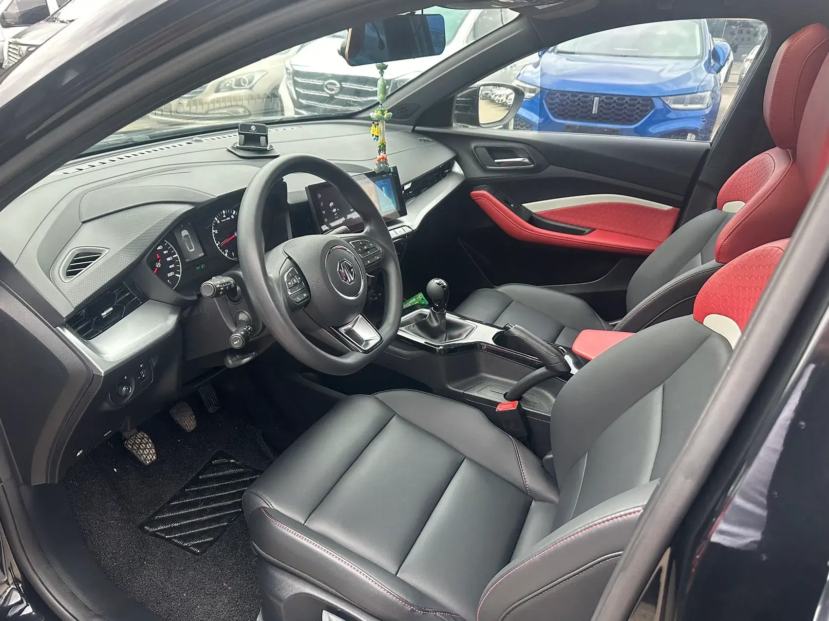 2021 MG 5 thumbnail 3