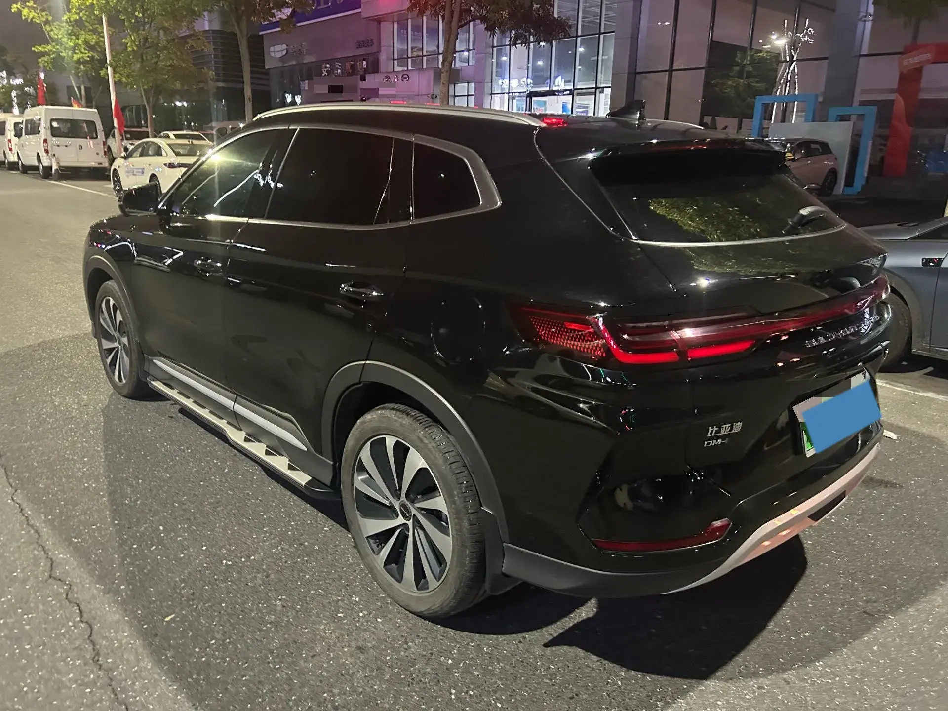 2023 BYD SONG thumbnail 3