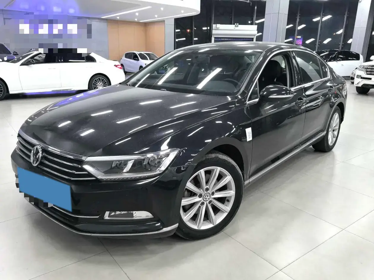 2019 VOLKSWAGEN MAGOTAN view 1
