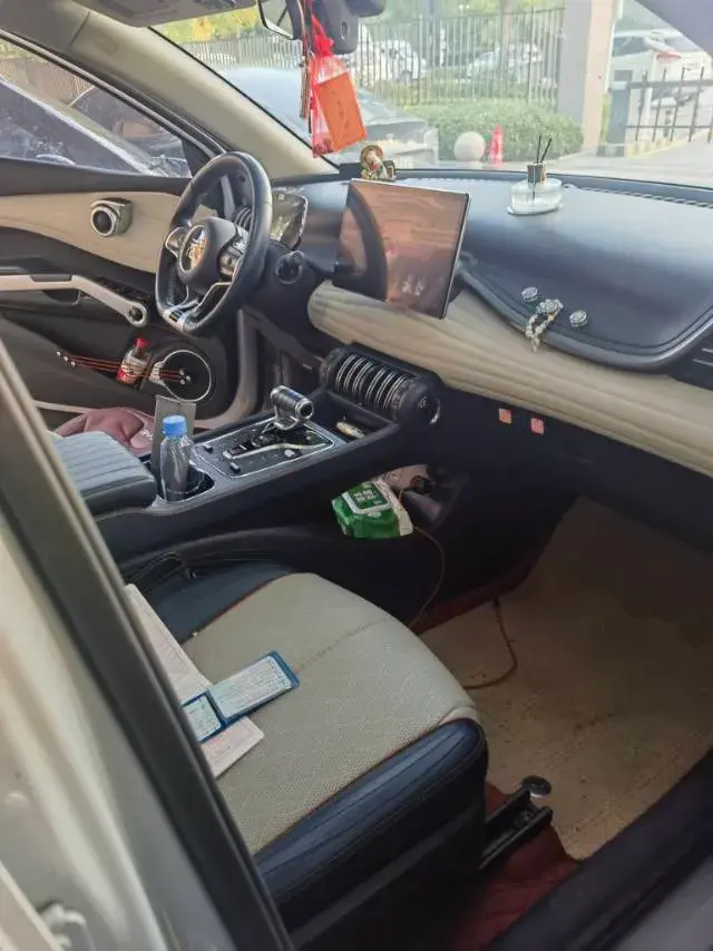 2022 BYD YUAN thumbnail 4