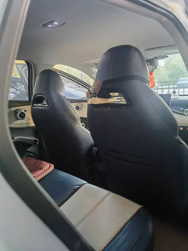 2022 BYD YUAN thumbnail 3