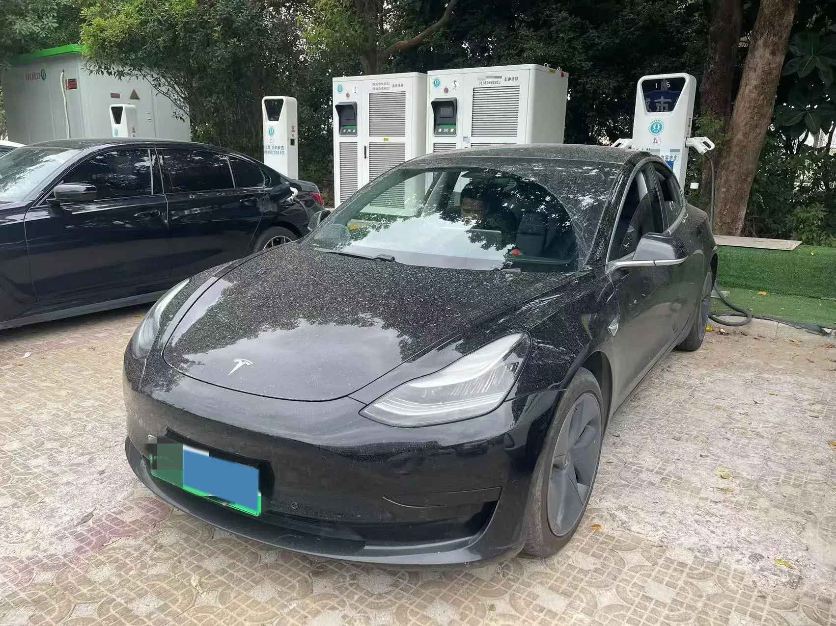 2020 TESLA MODEL view 1