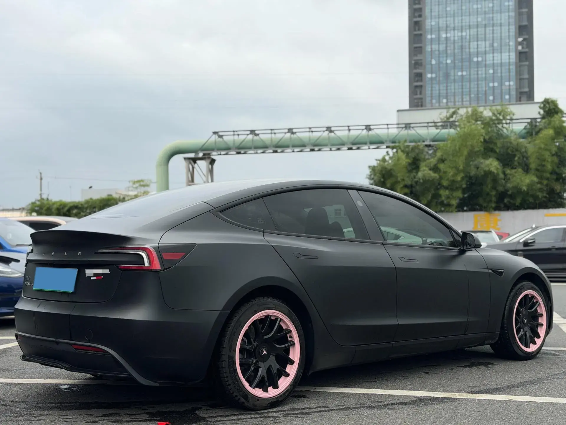 2023 TESLA MODEL thumbnail 4