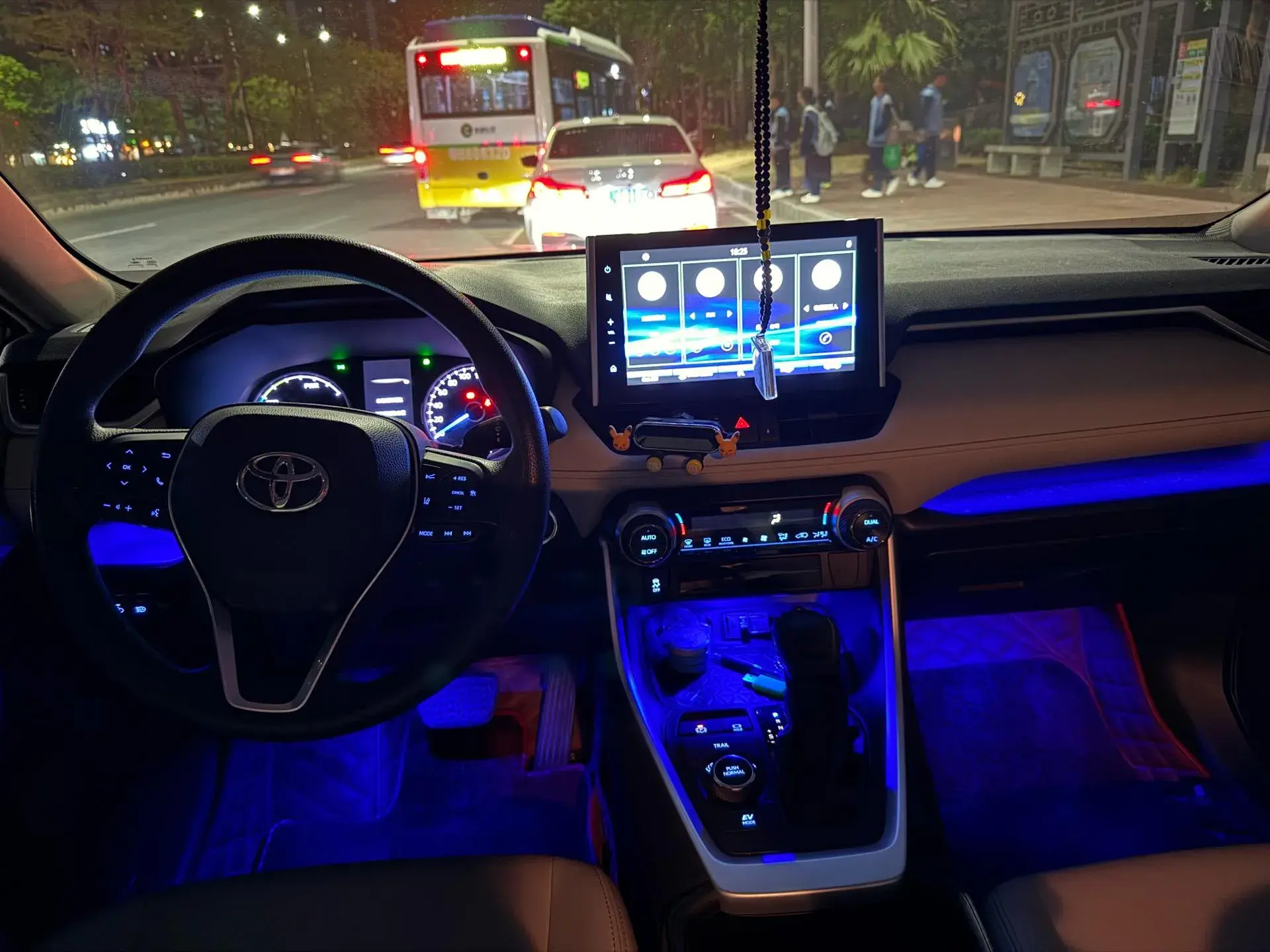 2020 TOYOTA WILDLANDER thumbnail 4