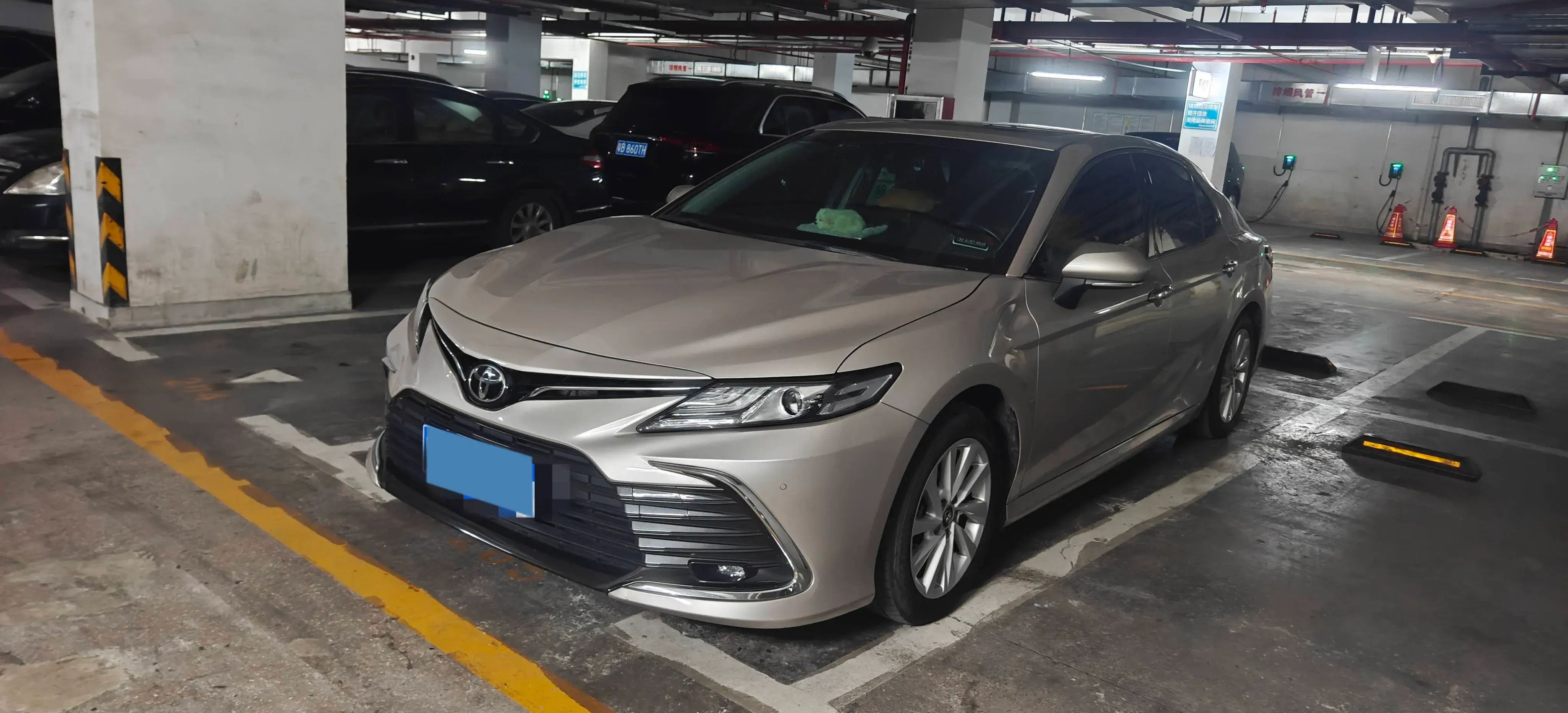 2021 TOYOTA CAMRY view 1