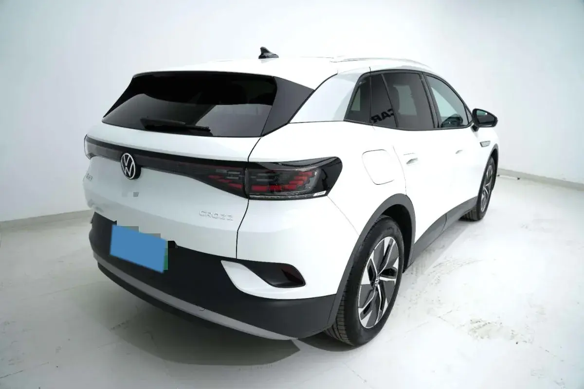 2024 VOLKSWAGEN ID.4 thumbnail 4