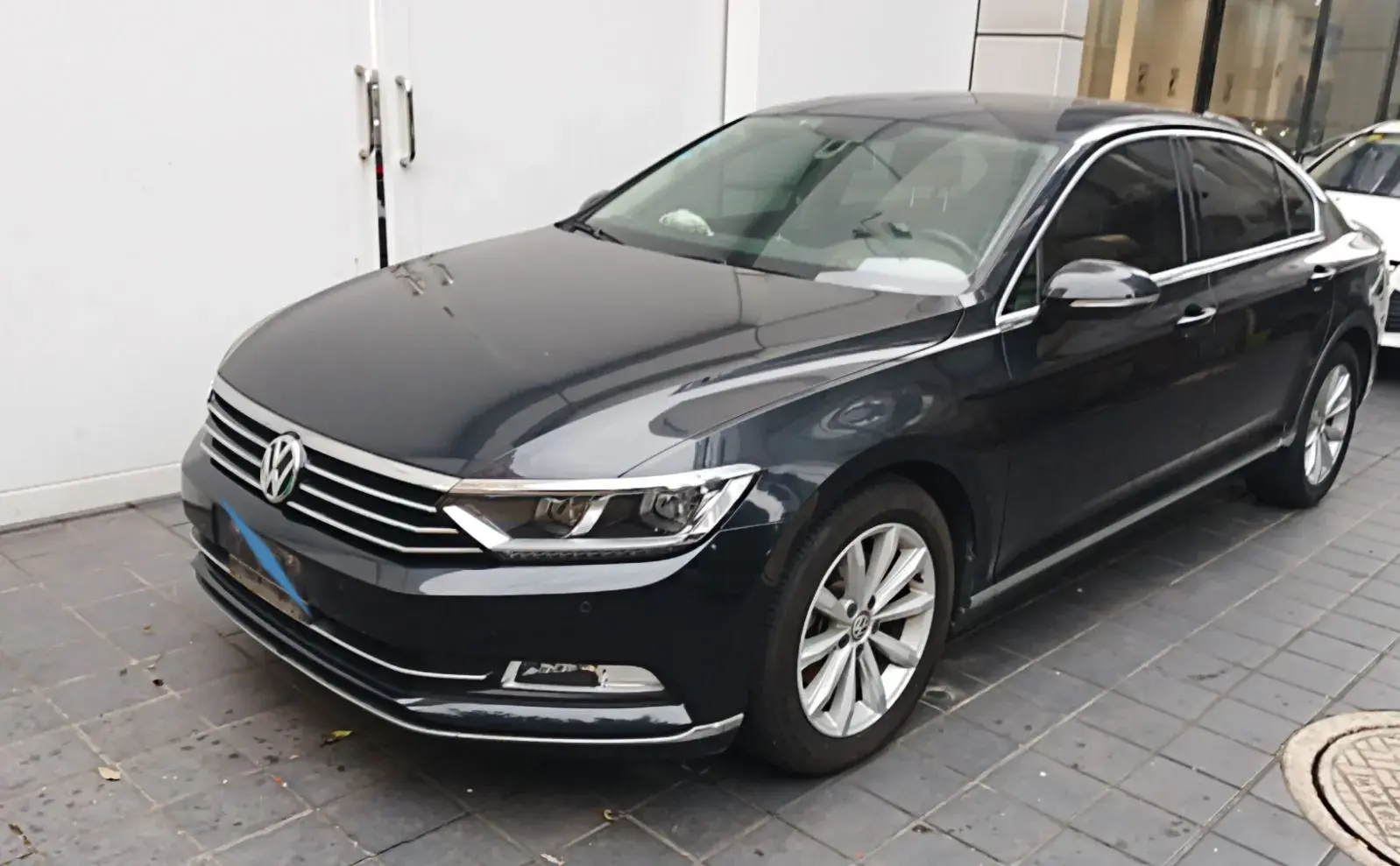 2018 VOLKSWAGEN MAGOTAN view 1