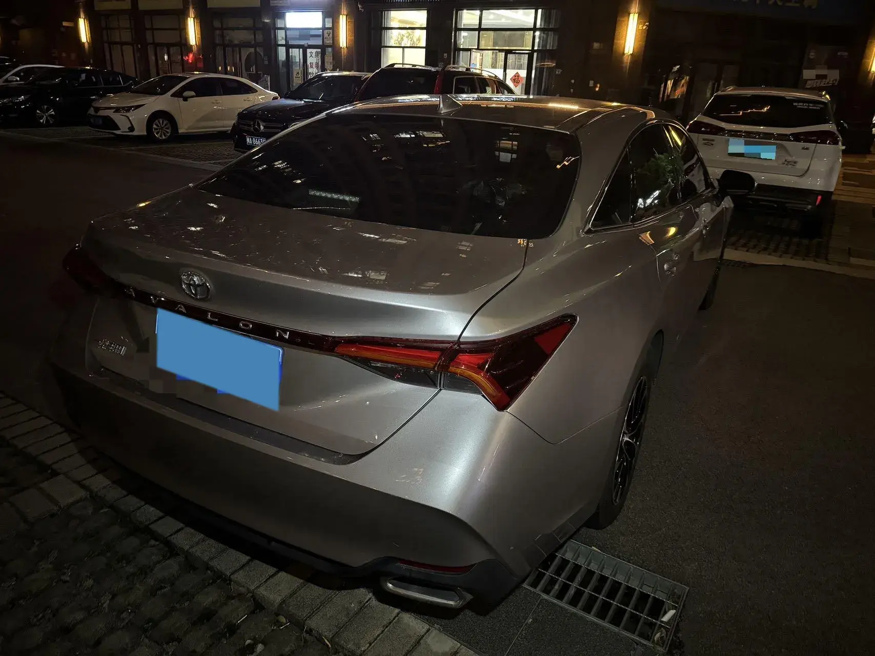 2023 TOYOTA AVALON thumbnail 4