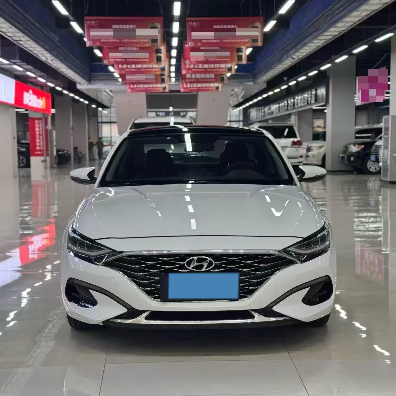 2019 HYUNDAI LA thumbnail 3
