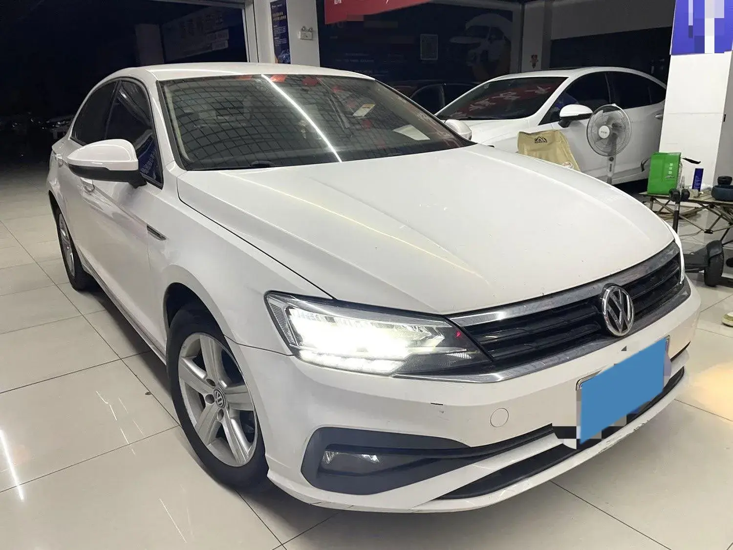 2019 VOLKSWAGEN LAMANDO thumbnail 3