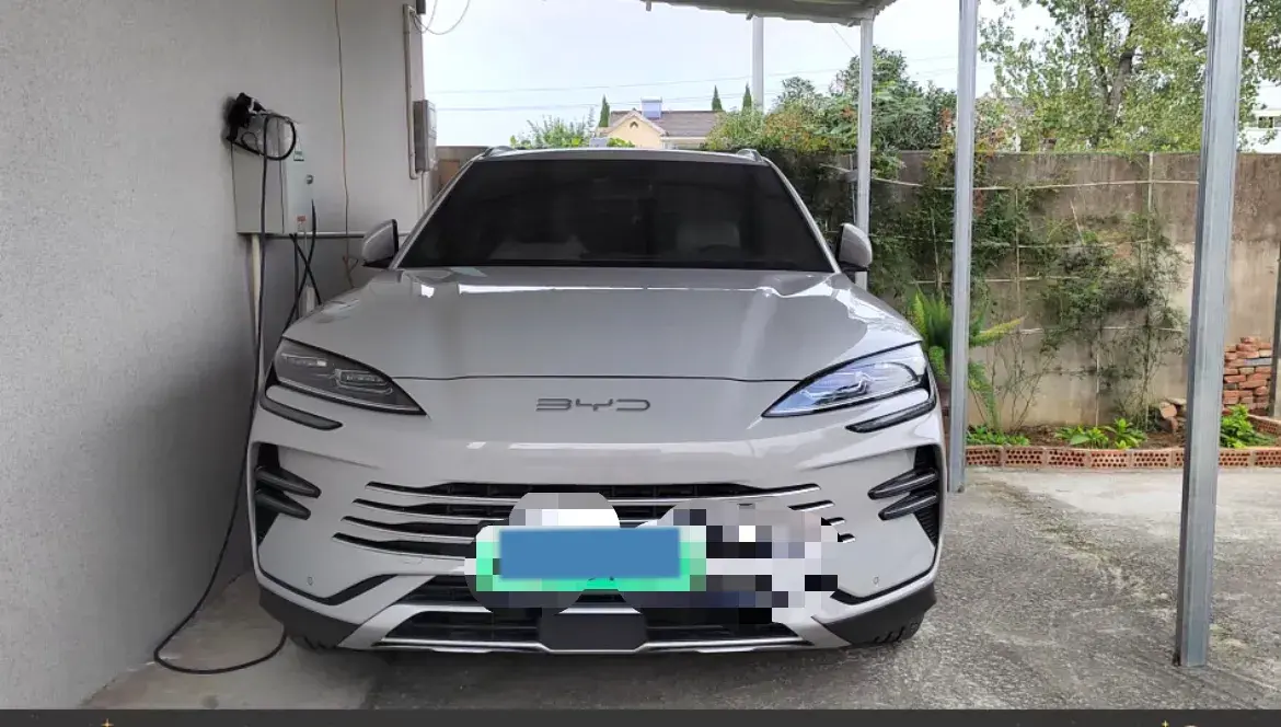 2024 BYD SONG thumbnail 2