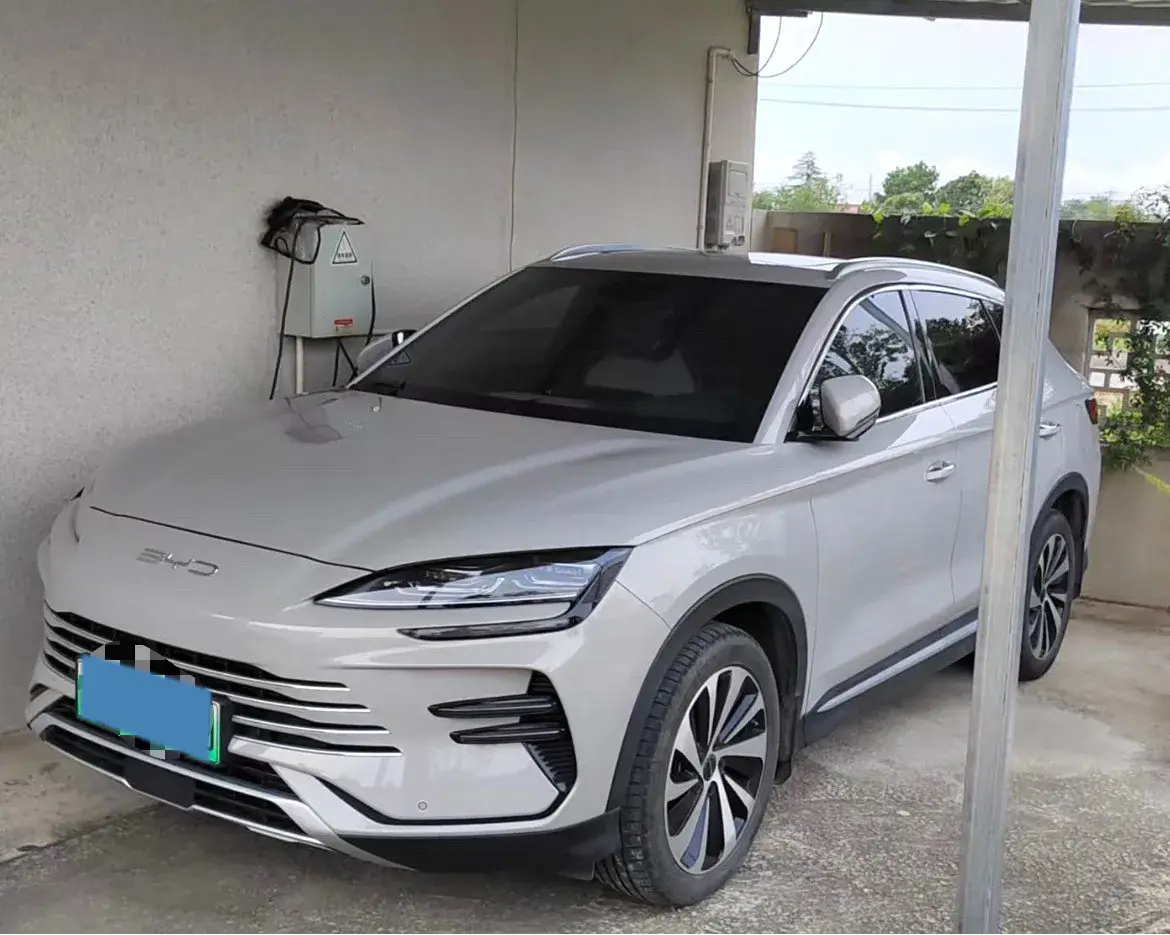 2024 BYD SONG view 1