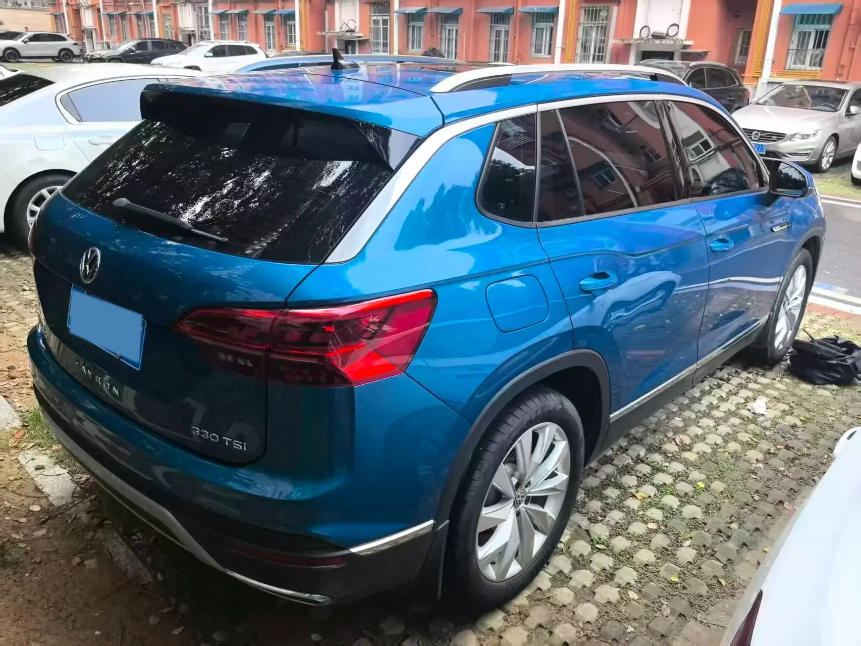 2020 VOLKSWAGEN TAYRON thumbnail 4