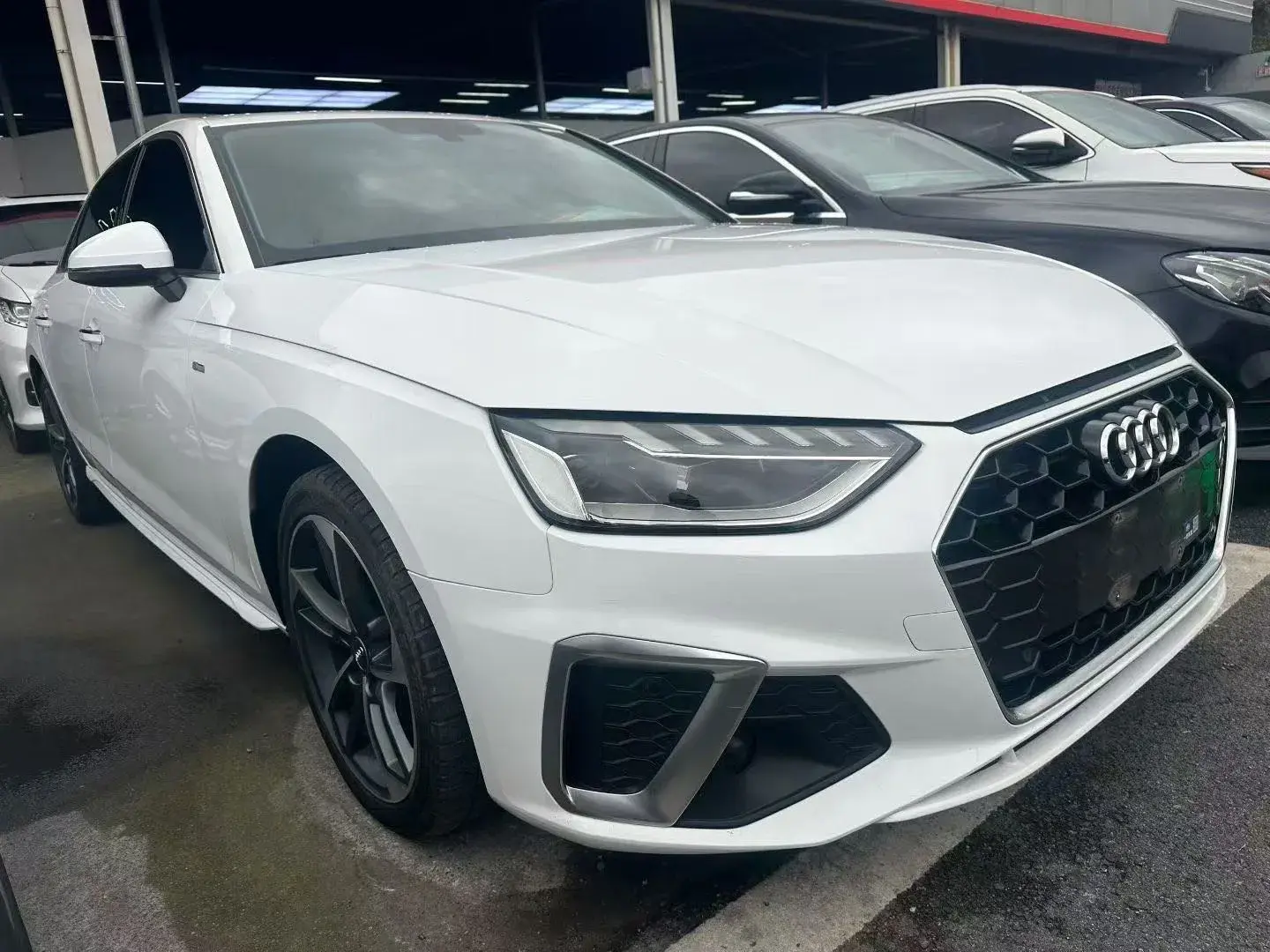 2020 AUDI A4L thumbnail 2