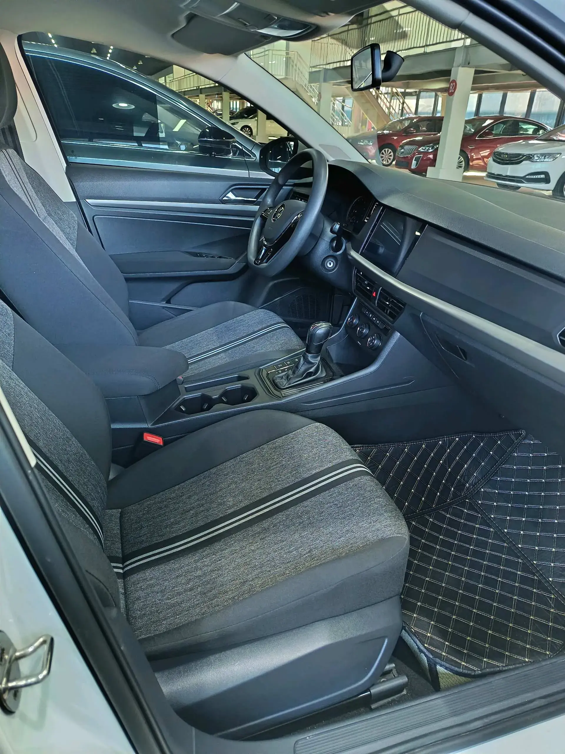 2022 VOLKSWAGEN LAVIDA thumbnail 4