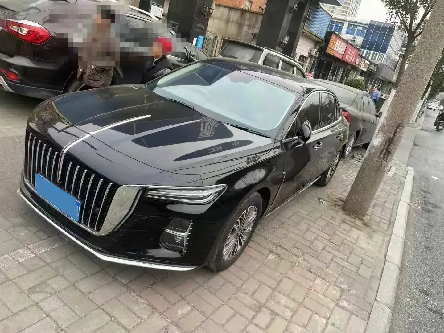 2024 HONGQI H5 view 1